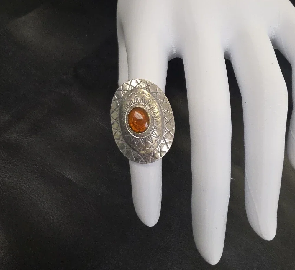 N/A bold oval